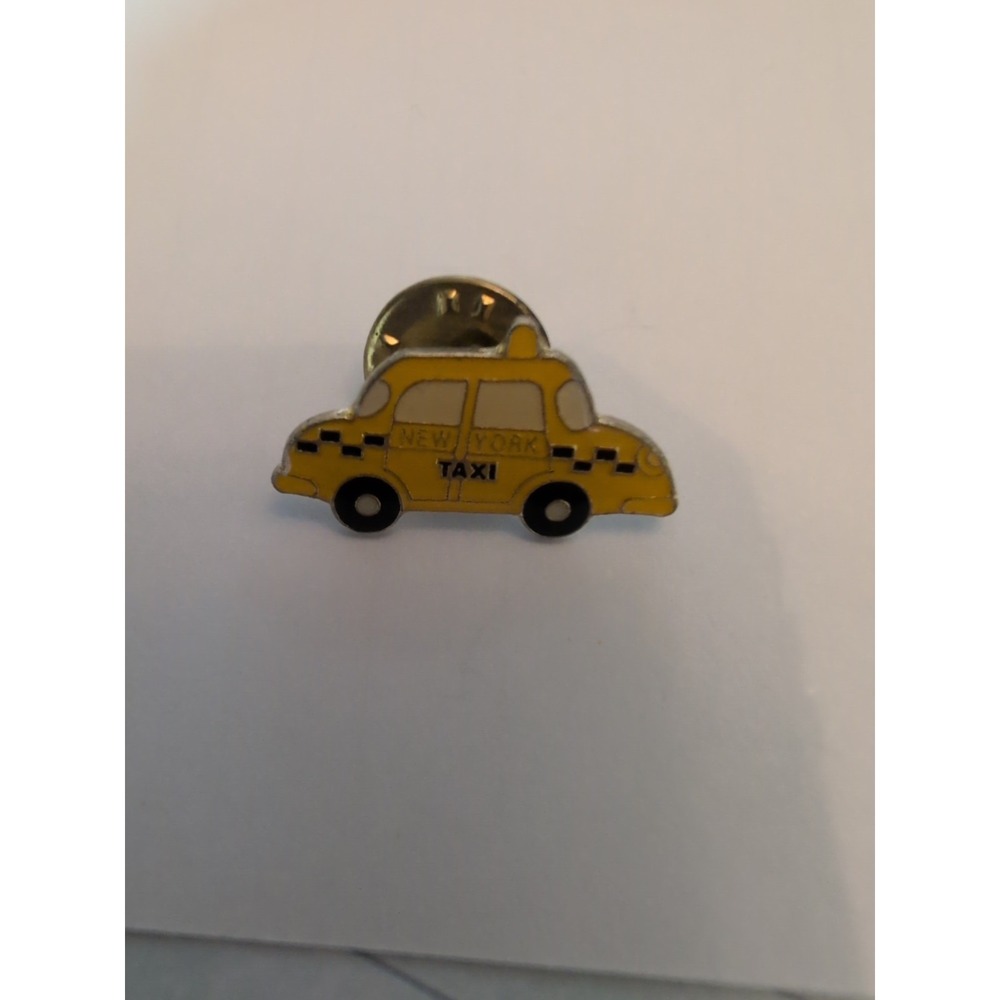 New York Taxi Cab Hat Pin Lapel Enamel Collectible Gold Tone Vintage
